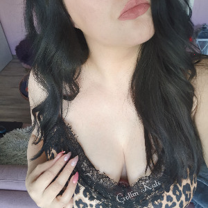 Kate Black | DommeLink